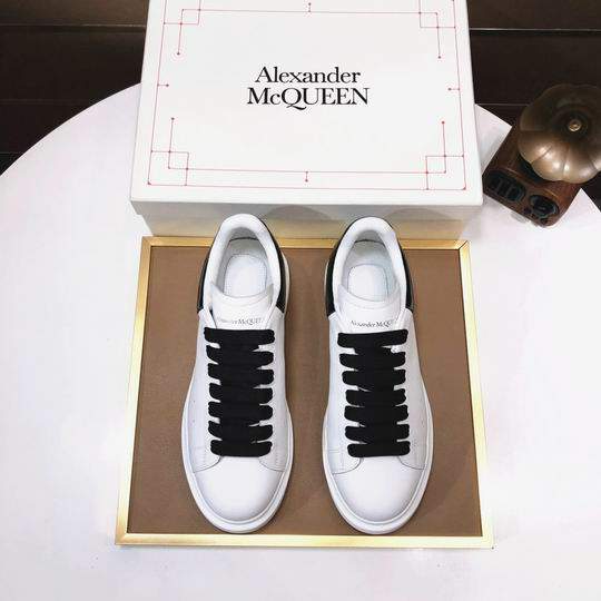 Picture of Alexander McQueen Shoes _SKUAlexanderMcQueensz35-45hnh0208152
